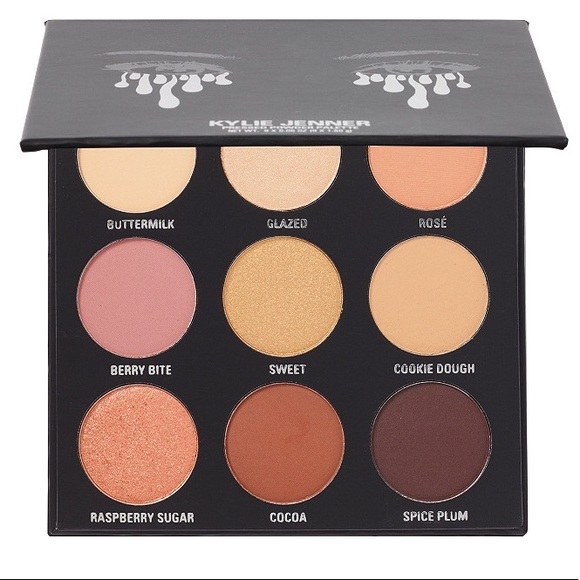 KYLIE COSMETICS  The Sorta Sweet Palette Kyshadow - Picture 1 of 3